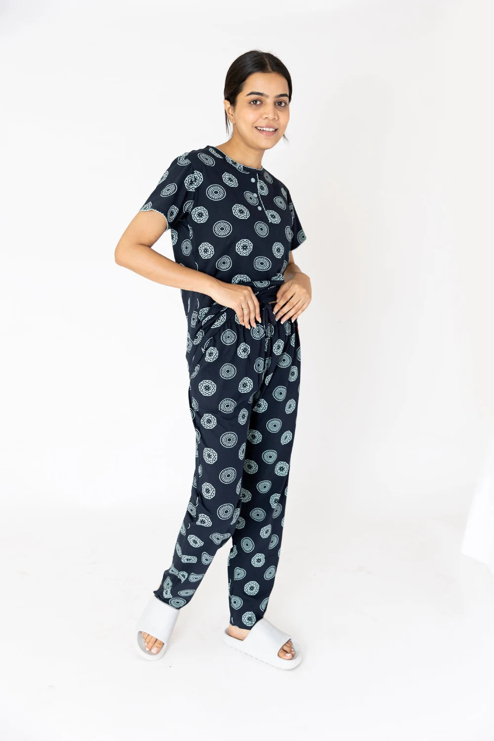 Black Circles Cotton Capri Nightwear Set